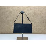 LOUIS VUITTON M52942 EPI LEATHER POCHETTE CLUTCH